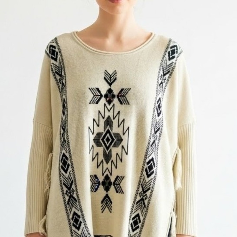 ACTIVE Tribal Geometric Fringe Poncho Sweater Top M L Cream Black